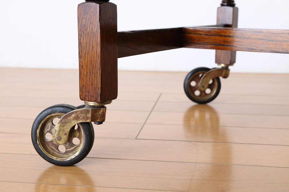 ジャコビアンオーク ツイスト ティーカート/トロリー