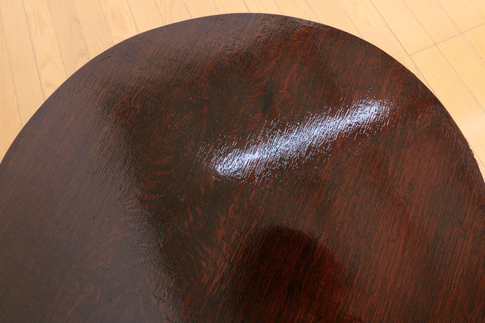 イングランドオーク ラウンドフォルム ツイスト コーヒーテーブル