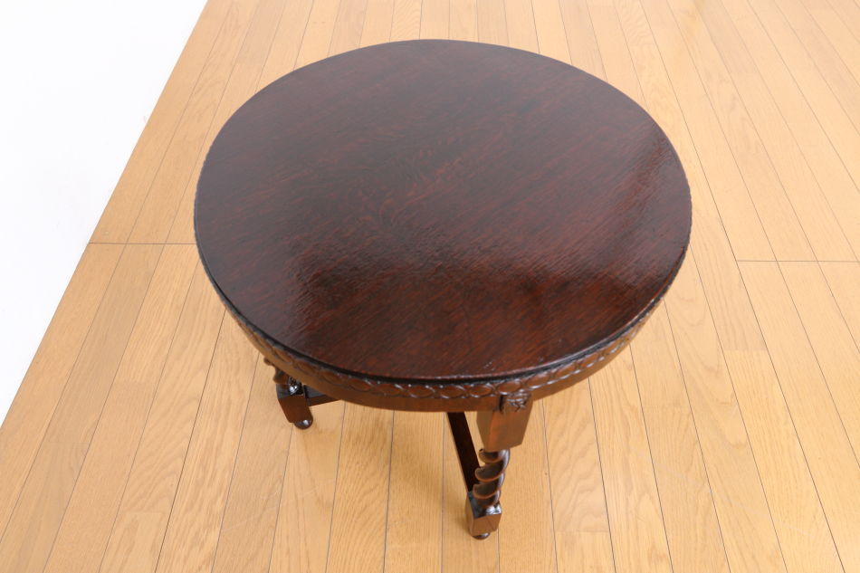 イングランドオーク ラウンドフォルム ツイスト コーヒーテーブル