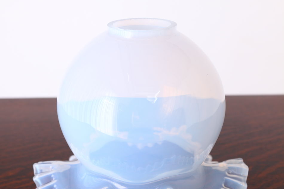 オパールセントガラス フリル ランプシェード