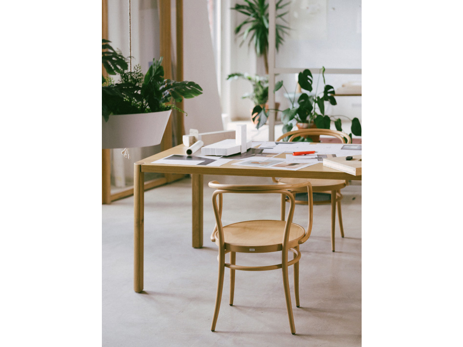 トーネットTHONET 209 ベントウッドアームチェア