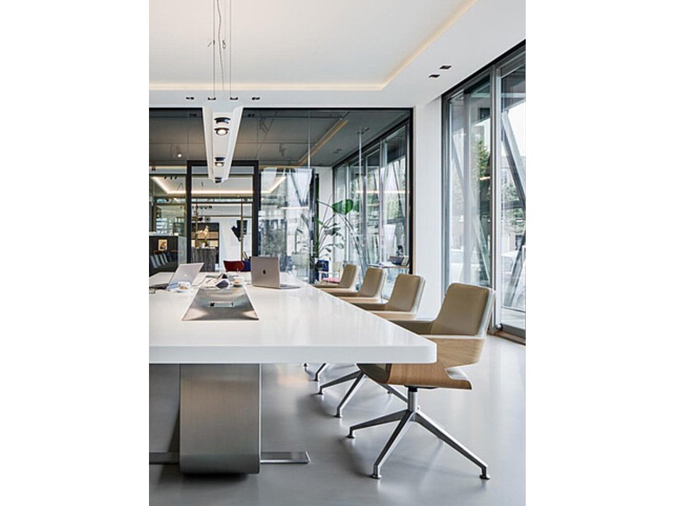 トーネットTHONET S 847 DWE ハイバックアームチェア